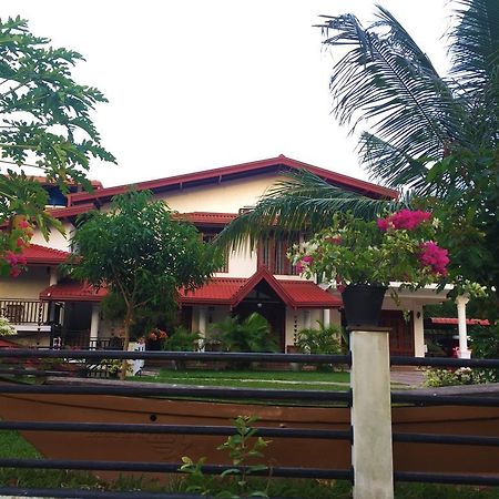 Villa Shanaya Hikkaduwa Bagian luar foto