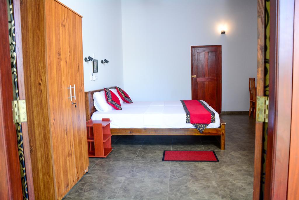 Villa Shanaya Hikkaduwa Bagian luar foto
